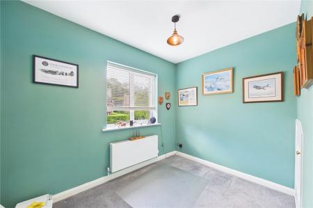 5 bedroom Detached house for sale in Highwood Ridge, Basingstoke