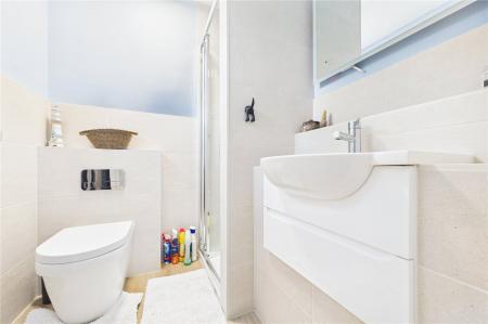 5 bedroom Detached house for sale in Highwood Ridge, Basingstoke