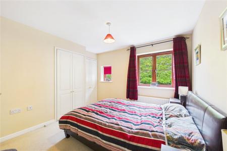 2 bedroom Terraced House for sale in Vernham Mews, Basingstoke