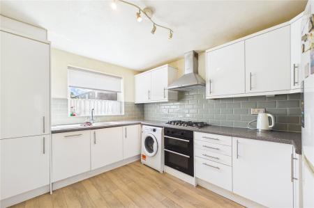 3 bedroom End of terrace house for sale in Falkland Road, Basingstoke