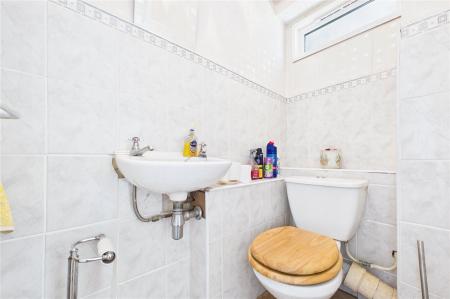 3 bedroom End of terrace house for sale in Falkland Road, Basingstoke