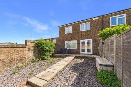 3 bedroom End of terrace house for sale in Falkland Road, Basingstoke