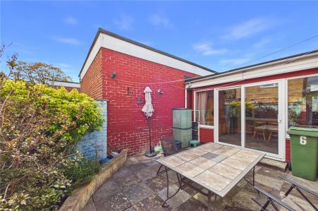 3 bedroom Terraced bungalow for sale in Thames Court, Basingstoke