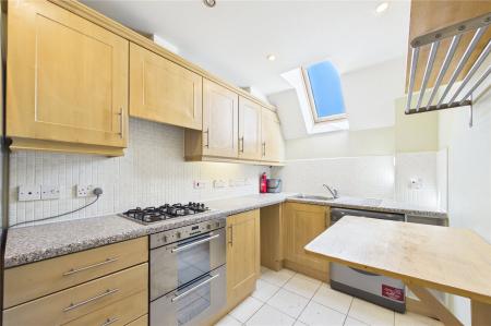 2 bedroom Flat for sale in Richards Field, Chineham