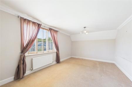 2 bedroom Flat for sale in Richards Field, Chineham
