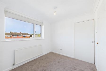 3 bedroom Terraced House for sale in Lyn Court, Basingstoke
