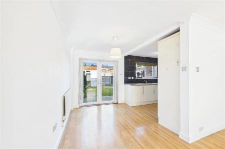 3 bedroom Terraced House for sale in Lyn Court, Basingstoke