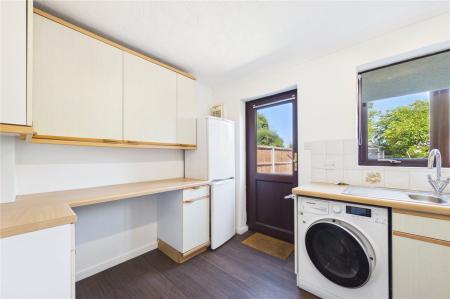 2 bedroom Terraced House for sale in Smiths Mead, North Waltham