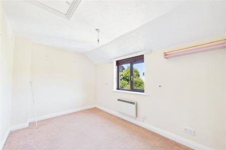 2 bedroom Terraced House for sale in Smiths Mead, North Waltham