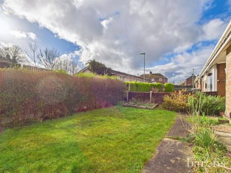 1 bedroom Semi-detached bungalow for sale in Hams Corner, Sherfield-on-Loddon