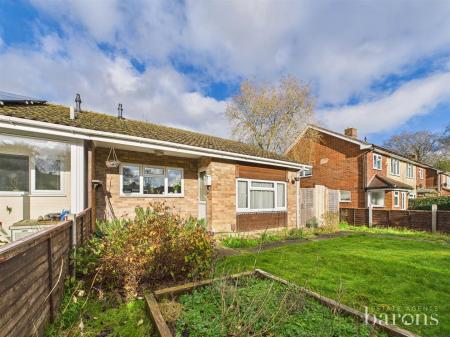 1 bedroom Semi-detached bungalow for sale in Hams Corner, Sherfield-on-Loddon