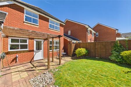 3 bedroom Detached house for sale in Chatsworth Green, Hatch Warren