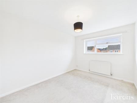 3 bedroom Semi-detached house for sale in Larkfield, Chineham