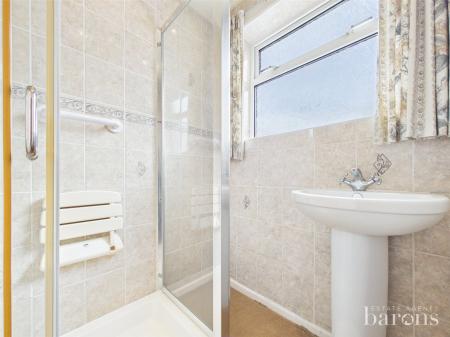 3 bedroom Semi-detached house for sale in Maple Crescent, Basingstoke