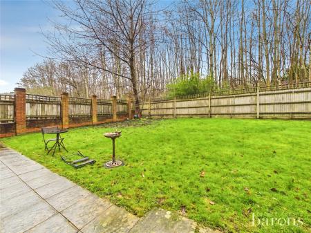 2 bedroom Flat for sale in Oceana Crescent, Beggarwood