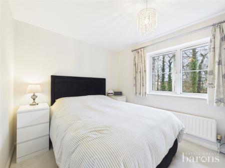 2 bedroom Semi-detached house for sale in Florence Way, Basingstoke