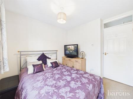 2 bedroom Semi-detached house for sale in Florence Way, Basingstoke