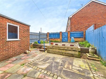 3 bedroom Terraced House for sale in Paddock Road, Basingstoke