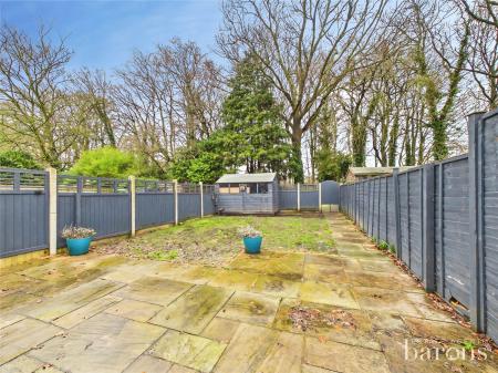 3 bedroom Terraced House for sale in Elizabeth Road, Basingstoke