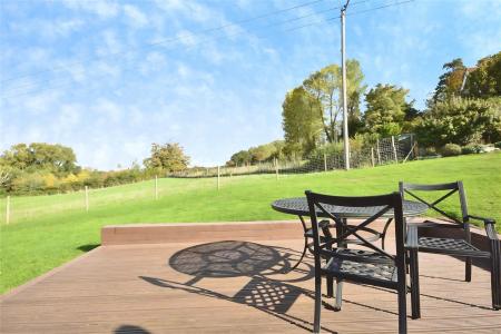 4 bedroom Detached house for sale in Vyne Meadow, Sherborne St. John