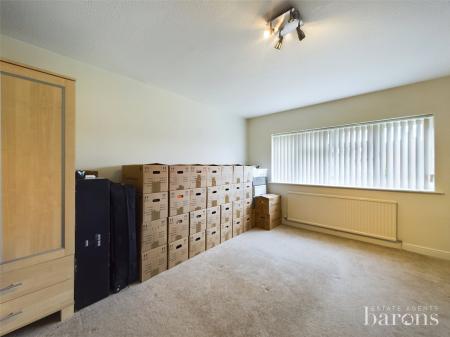 4 bedroom Detached house for sale in Vyne Meadow, Sherborne St. John