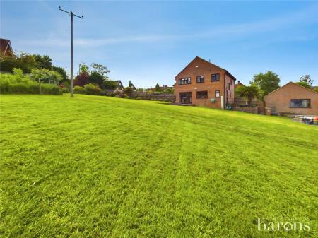 4 bedroom Detached house for sale in Vyne Meadow, Sherborne St. John
