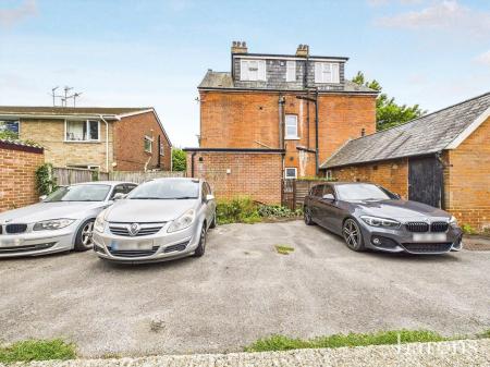 1 bedroom Flat for sale in Cromwell Road, Basingstoke