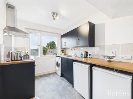 1 bedroom Flat for sale in Cromwell Road, Basingstoke
