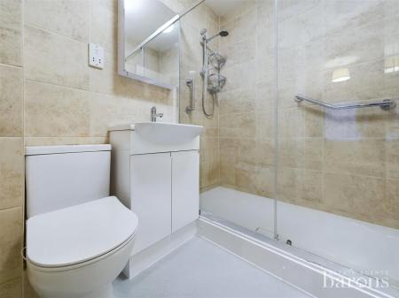1 bedroom Ground floor flat for sale in Norn Hill, Basingstoke