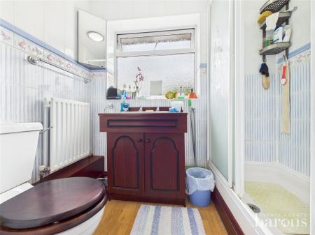 4 bedroom Semi-detached house for sale in Sheppard Road, Basingstoke