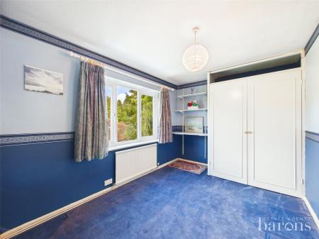 4 bedroom Detached house for sale in Oakley Lane, Oakley