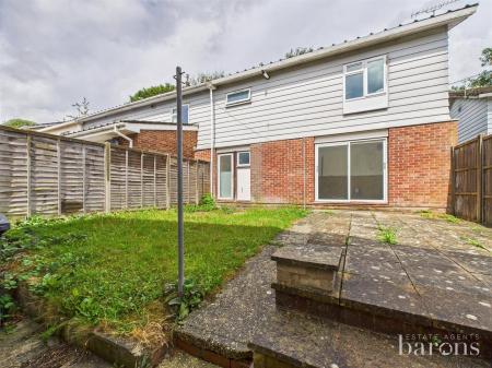 3 bedroom End of terrace house for sale in Corfe Walk, Basingstoke