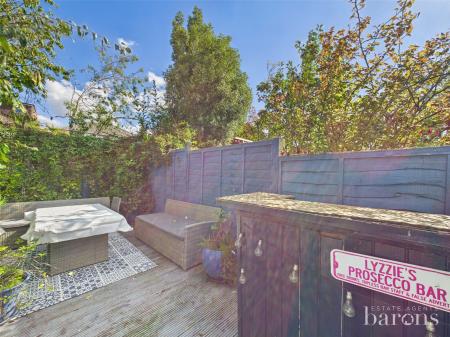 4 bedroom Semi-detached house for sale in Loggon Road, Basingstoke