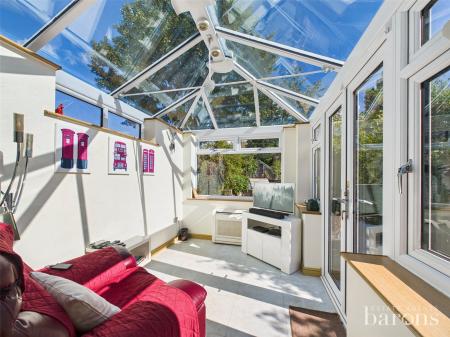 4 bedroom Semi-detached house for sale in Loggon Road, Basingstoke