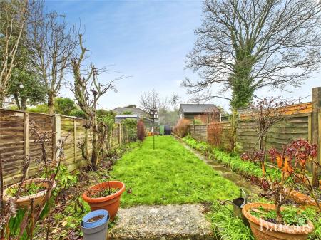 2 bedroom Terraced House for sale in Coronation Road, Basingstoke