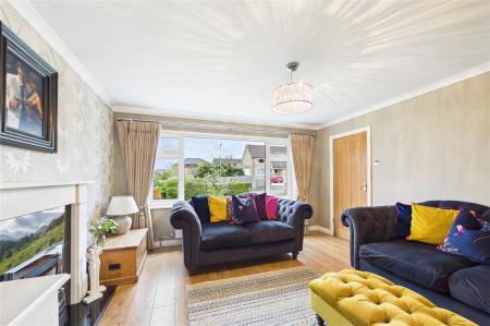 4 bedroom Detached house for sale in Melford Gardens, Basingstoke
