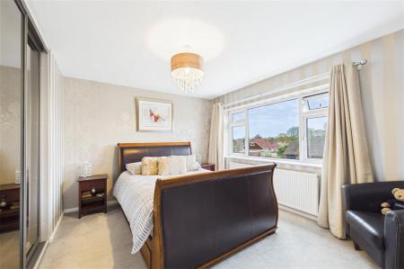 4 bedroom Detached house for sale in Melford Gardens, Basingstoke