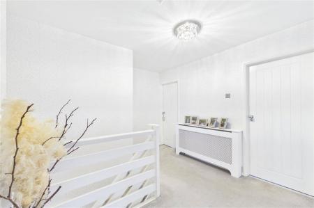 4 bedroom Detached house for sale in Melford Gardens, Basingstoke