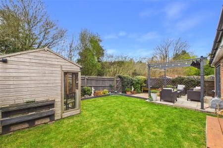 4 bedroom Detached house for sale in Melford Gardens, Basingstoke
