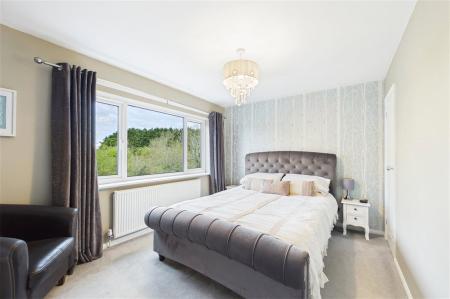 4 bedroom Detached house for sale in Melford Gardens, Basingstoke