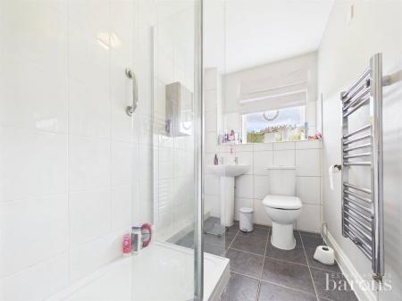1 bedroom Ground floor flat for sale in Guinea Court, Chineham