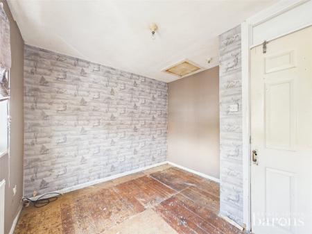 3 bedroom End of terrace house for sale in Gainsborough Road, Basingstoke