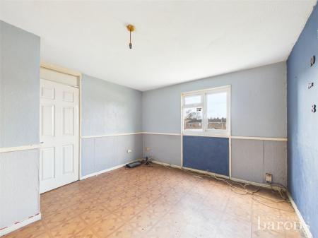 3 bedroom End of terrace house for sale in Gainsborough Road, Basingstoke