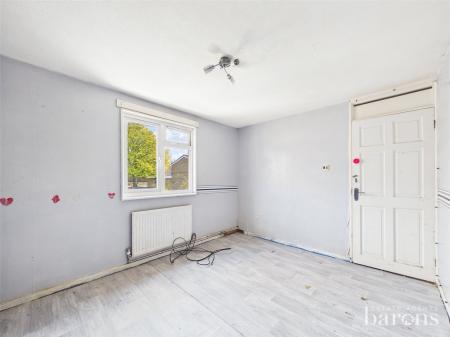 3 bedroom End of terrace house for sale in Gainsborough Road, Basingstoke