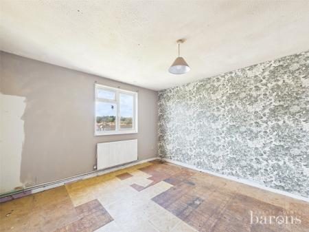 3 bedroom End of terrace house for sale in Gainsborough Road, Basingstoke