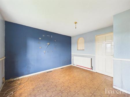 3 bedroom End of terrace house for sale in Gainsborough Road, Basingstoke