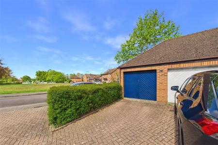 2 bedroom Terraced House for sale in Arlott Drive, Basingstoke