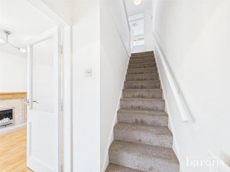 3 bedroom Terraced House for sale in Lyn Court, Basingstoke