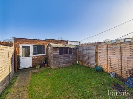 3 bedroom Terraced House for sale in Lyn Court, Basingstoke