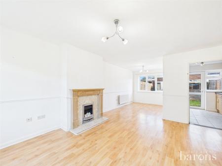 3 bedroom Terraced House for sale in Lyn Court, Basingstoke